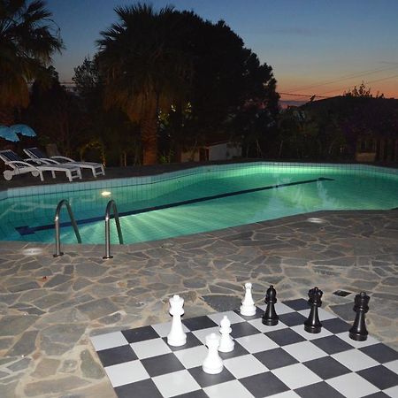 Villa Suites Lagonisi Luxury Bagian luar foto