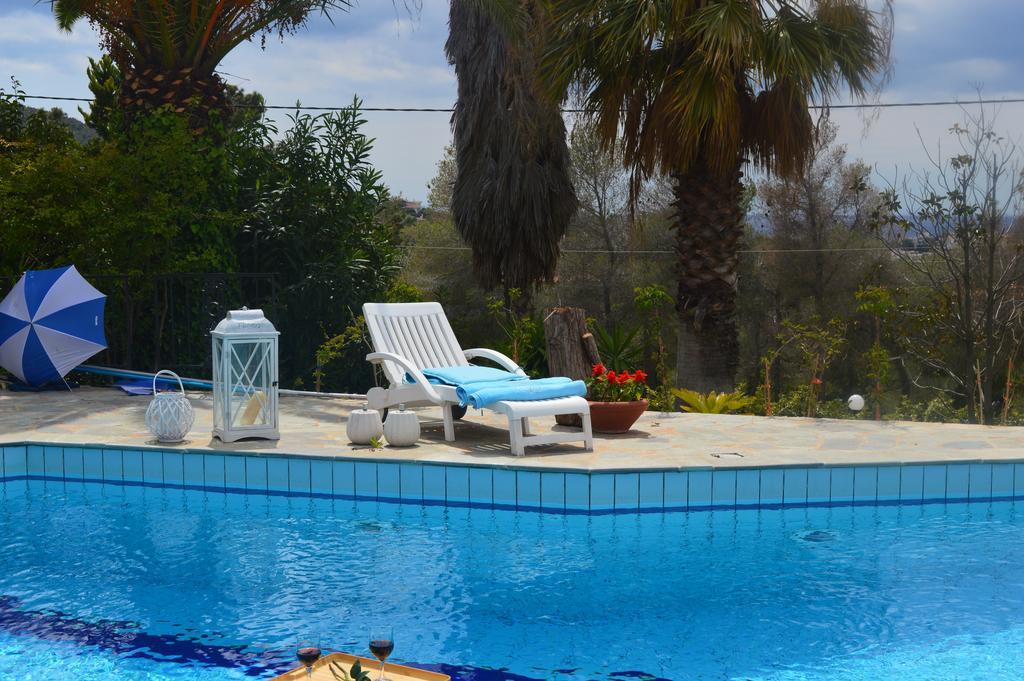 Villa Suites Lagonisi Luxury Bagian luar foto