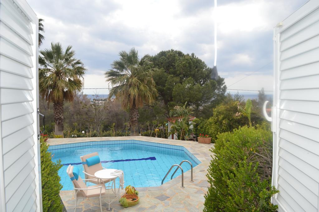 Villa Suites Lagonisi Luxury Bagian luar foto