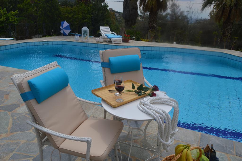 Villa Suites Lagonisi Luxury Bagian luar foto