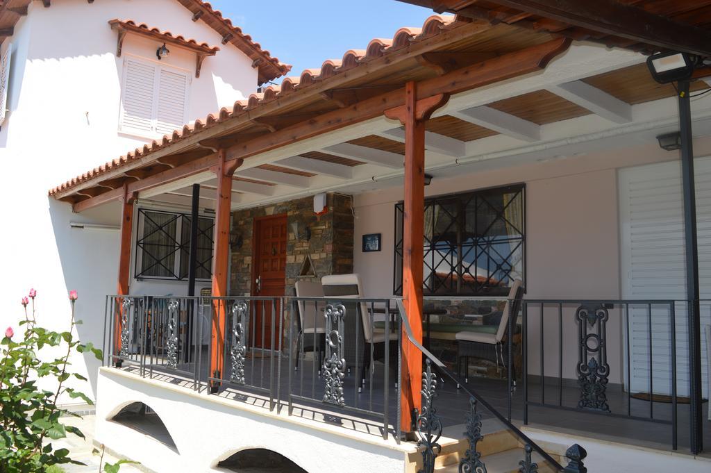 Villa Suites Lagonisi Luxury Bagian luar foto