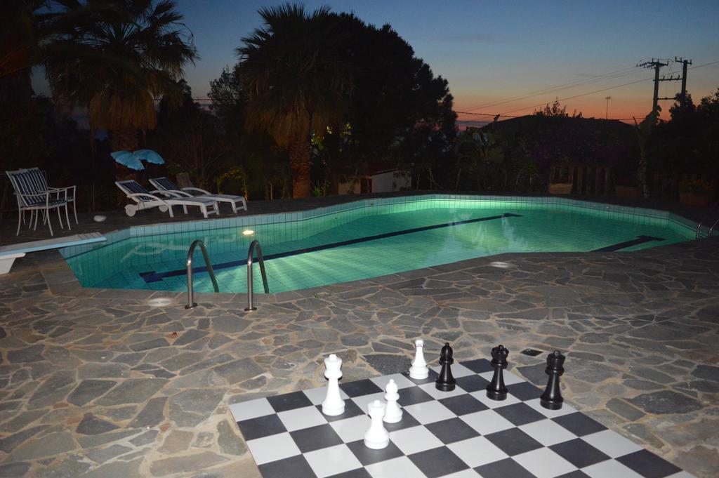 Villa Suites Lagonisi Luxury Bagian luar foto