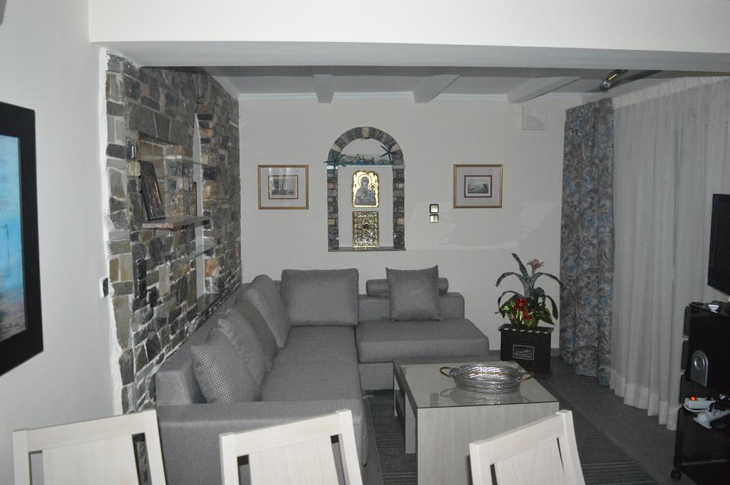 Villa Suites Lagonisi Luxury Bagian luar foto